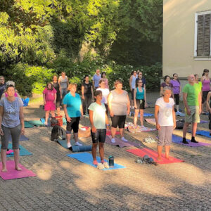 Yoga al tramonto